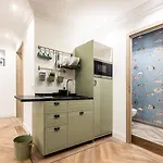 شقة فندقية Antonina 4*