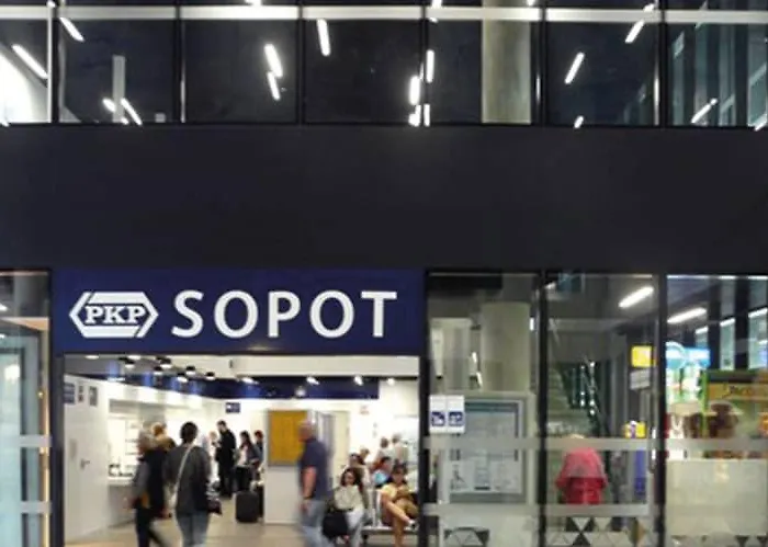 מלון דירות Antonina 4*