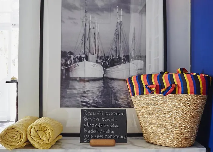 מלון דירות Antonina 4*