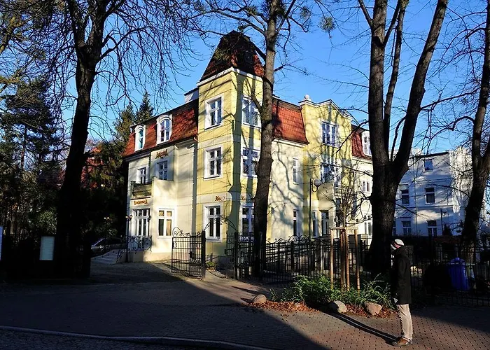 Antonina Aparthotel 4*