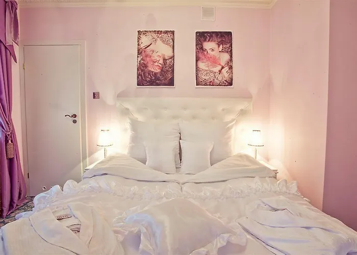 Antonina Aparthotel 4*