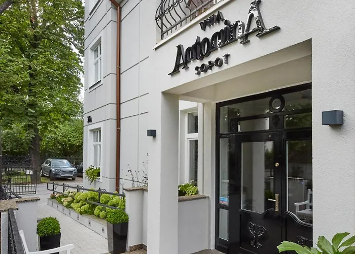 Aparthotel Antonina 4*